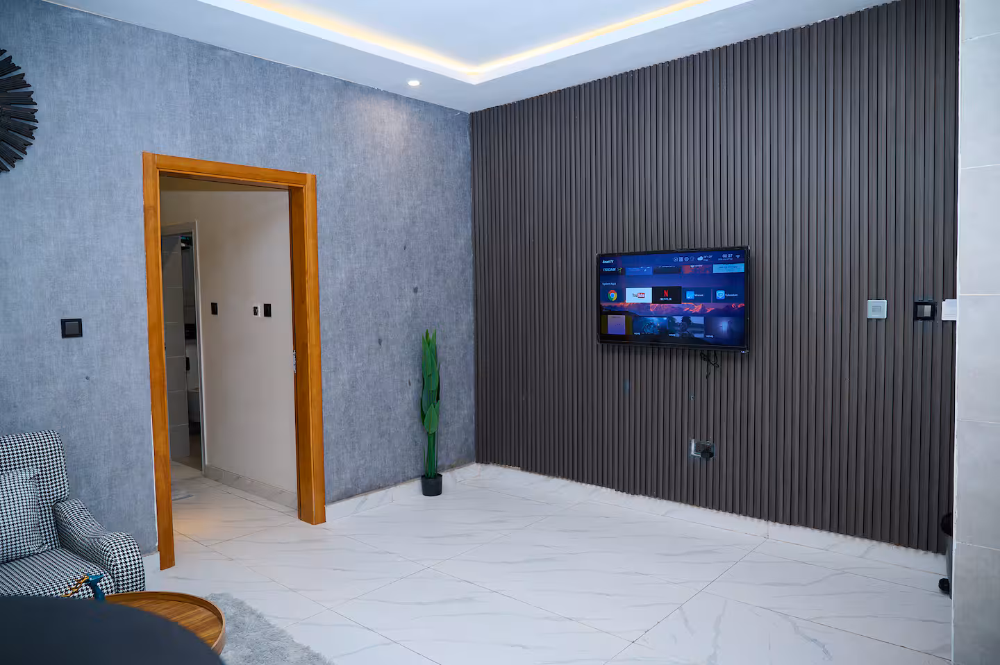 Students enjoying time together at a hostel